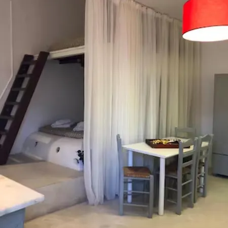 Apartmán On An Island & - Fira (Santorini)