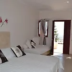 Appartement On An Island & - *