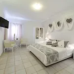 On An Island & - Appartement *