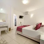 On An Island & - Appartement