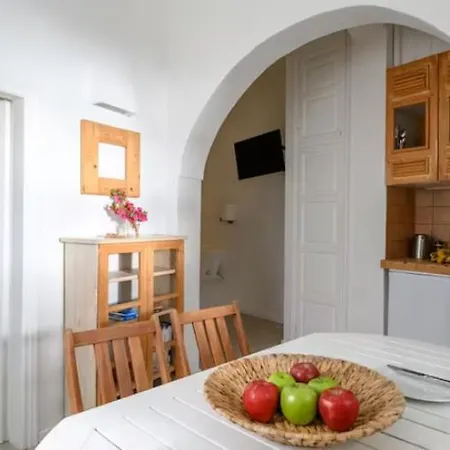 Apartment On An Island & - Fira (Santorini)