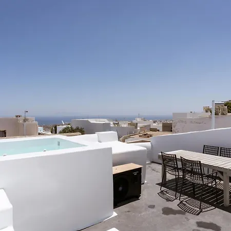 Apartment On An Island & - Fira (Santorini)