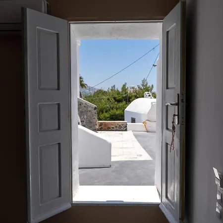 Apartment On An Island & - *
