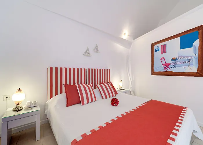 On An Island & - شقة