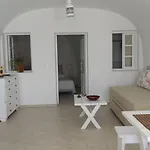 On An Island & - شقة ثيرا