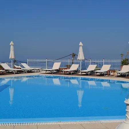 On An Island & - Appartamento Fira (Santorini)